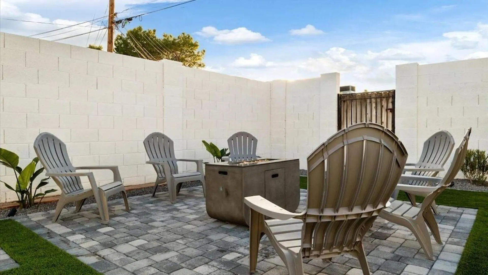 Vacation Paradise In Old Town Scottsdale